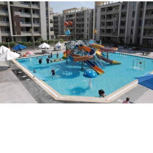 قرية جراند هيلز بالساحل الشمالي - شاليه فندقي للعائلات فقط - Grand Hills North Coast كود E45