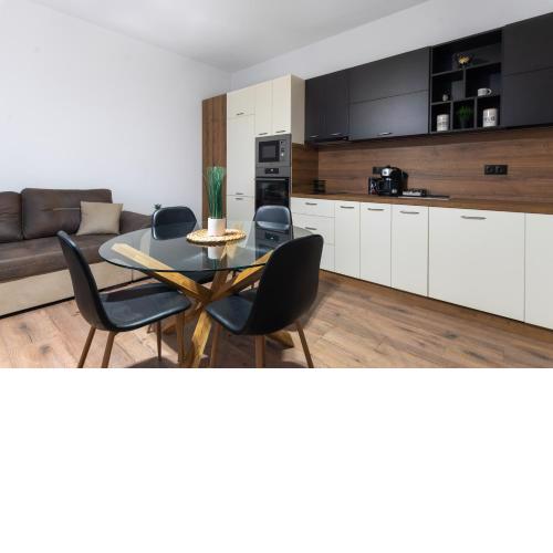 - La Luna - High-end 2BD Flat in the TOP centre