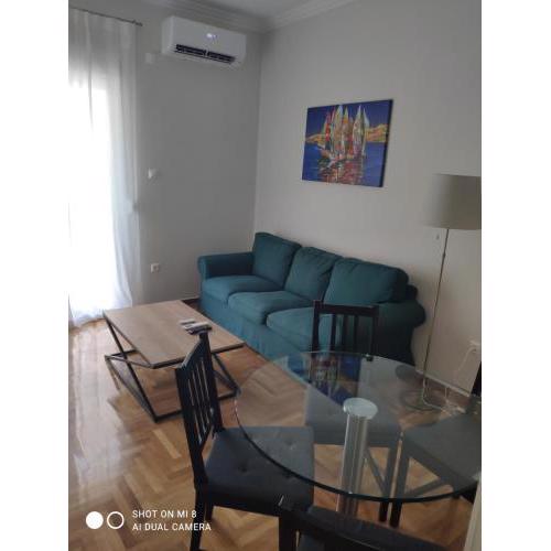 Μ&Κ - Your Athens Home - Νewly renovated 2bd apartment in family neighborhood close to city center