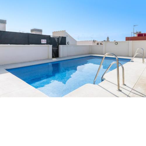 -MalagaSunApts-City Centre Terrace Pool Parking