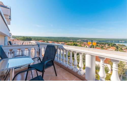 0-Bedroom Apartment in Gornji Karin