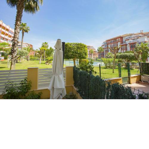 025 Helena Nice Terrace - Alicante Holiday