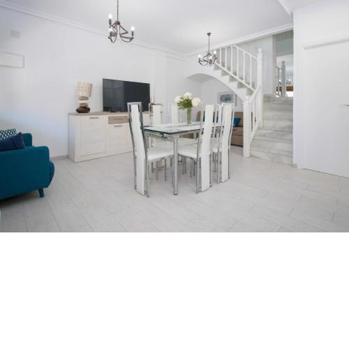 077 Hidden Paradise - Alicante Holiday