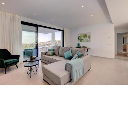 085 Modern Apartment in Trendy La Cala Golf Resort