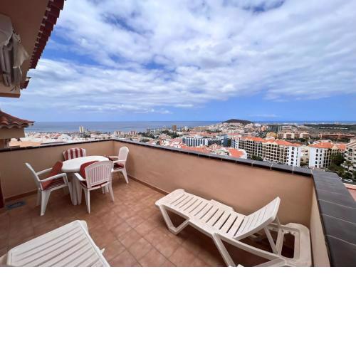 1 Bedroom Apt With Superb Views In Los Cristianos