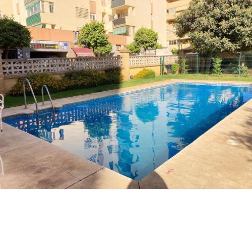 1 hab, terraza, piscina, parking
