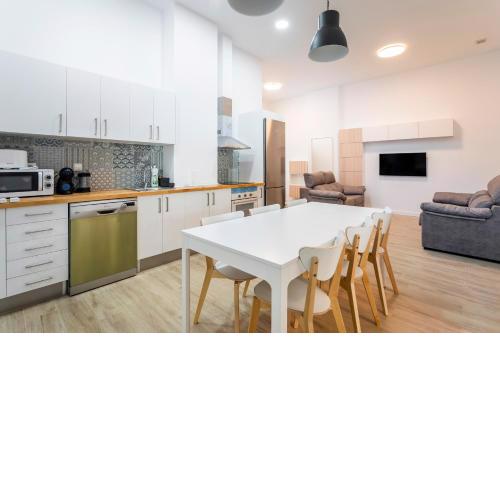 10 pax, AC, Wifi gratis, Ciudad Artes y Ciencias