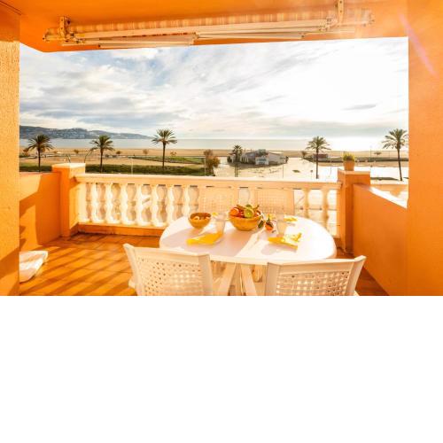 1003 Piso con vista al mar Empuriabrava