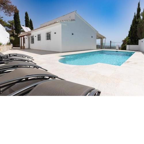 101 Superb La Cala Villa with Private Pool