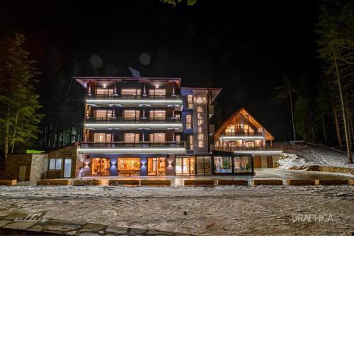 103 Alpine Hotel