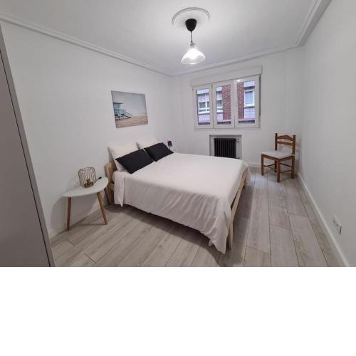 108A Apartamento de 3 habitaciones con terraza