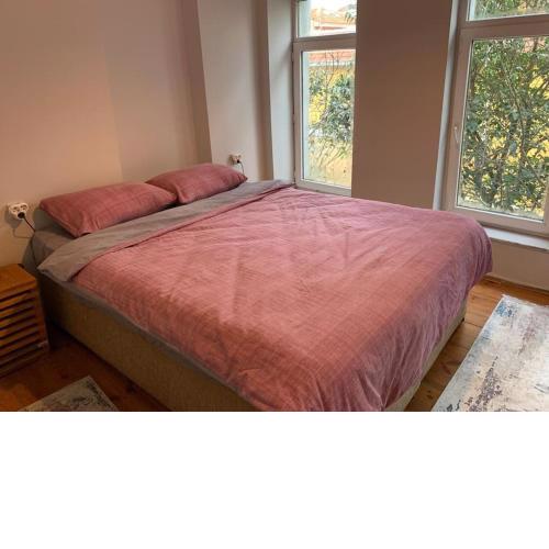 1+1 apartment 5 min walk to istiklal street!