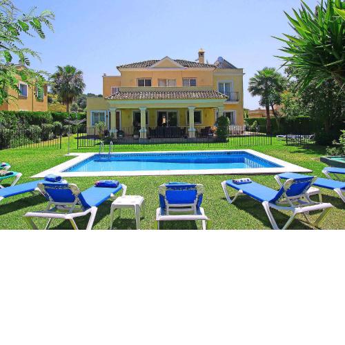 1106 Marbella Large Family Villa