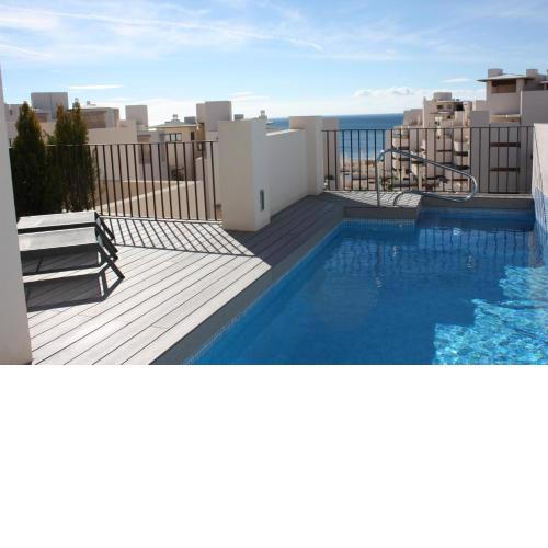 116 - Penthouse with Private Pool near beach