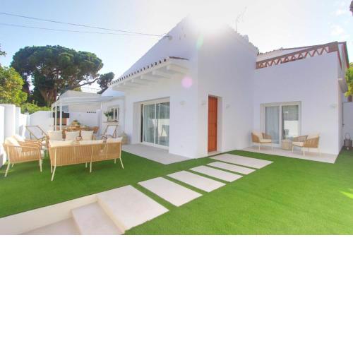 1182 Marbella Town modern House Marbella Center