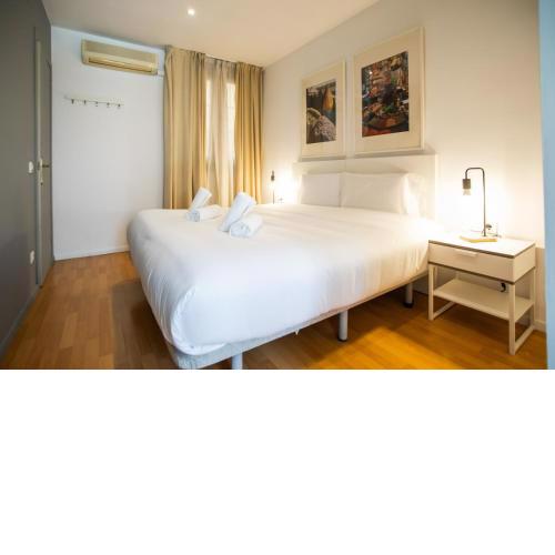 11CRC468 Newly decorated apartment near Sants Station