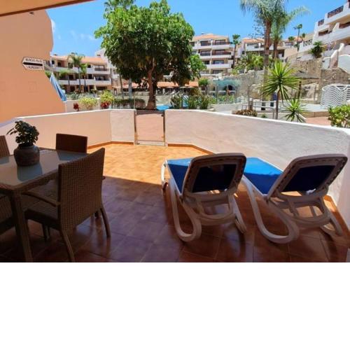 121 Albatros, spacious terrace, pool view
