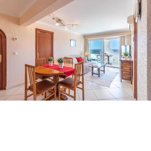 122-Apartamento soleado con vistas al mar