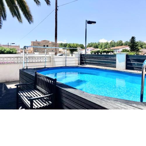 132-Casa de vacaciones con piscina en Empuriabrava