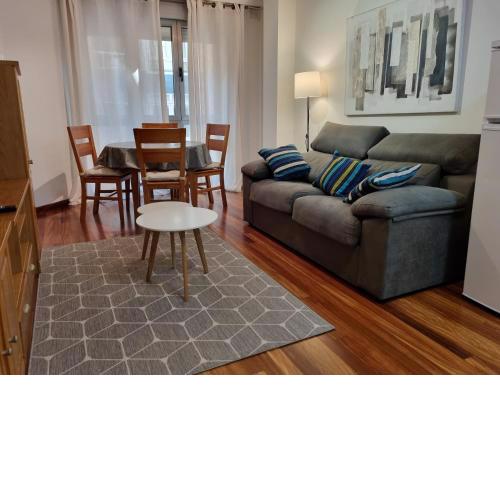 157A Apartamento céntrico con patio