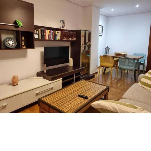 161A Apartamento moderno con garaje