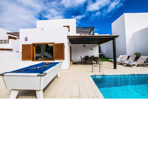 194 - Villa Rioja By Villas Now Ltd