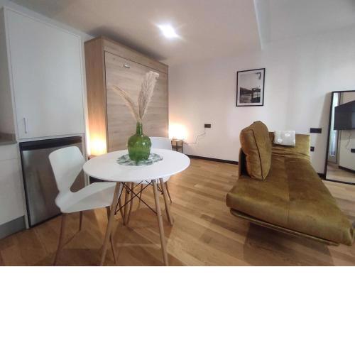 1A. Estudio para disfrutar y tapear en Ourense
