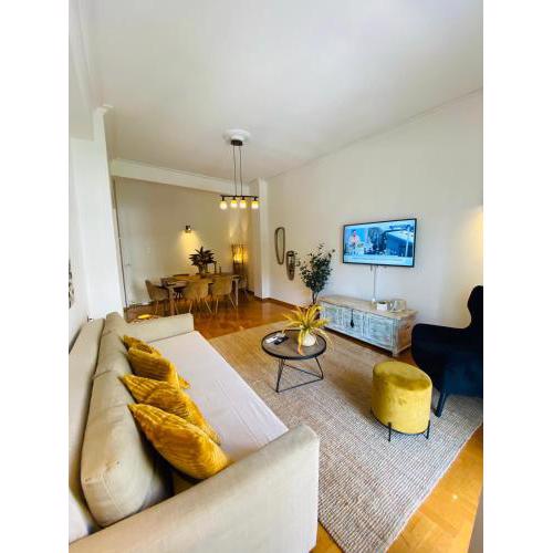 2 BD Apt in Koukaki 8’ away from Acropolis