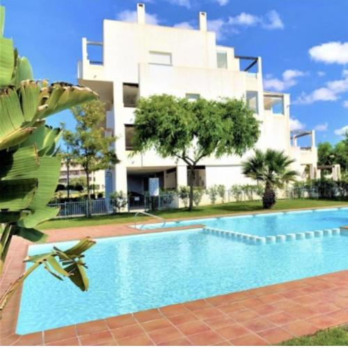 2-Bed Penthouse Apartment