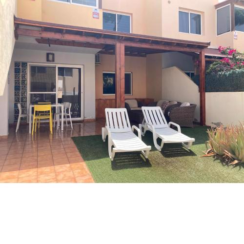 2 Bed Pool Apartment close to beach / Rocky point Corralejo
