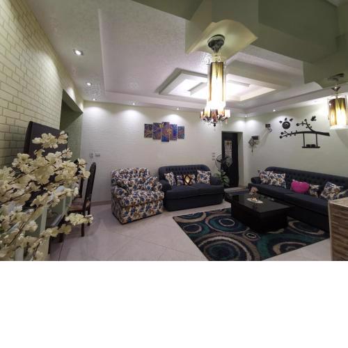 2 bedroom, 4 beds, apartment in El sheikh Zayed Cairo Egypt