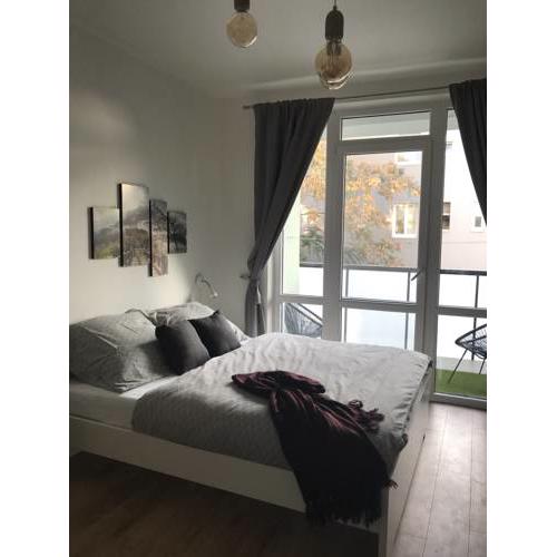 2 bedroom apartment in business district - 5 minutes from city center
