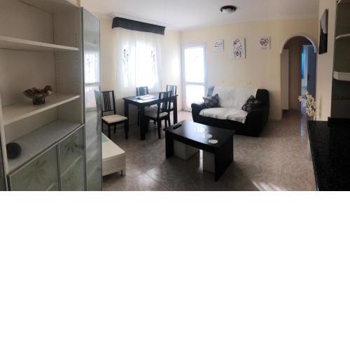 2 bedroom apartment with a pool