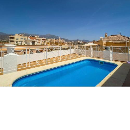 2 bedroom apartment with private patio