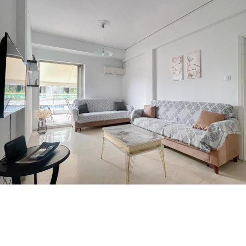2-bedroom Atelier apartment near the center