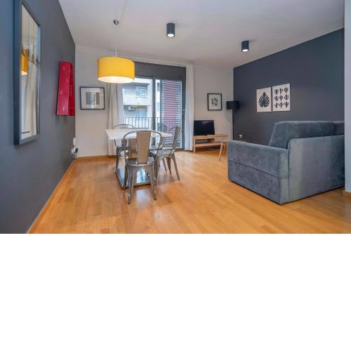 2 bedroom Duplex apartment with balcony 4-3