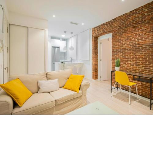 2 bedroom flat in La Latina