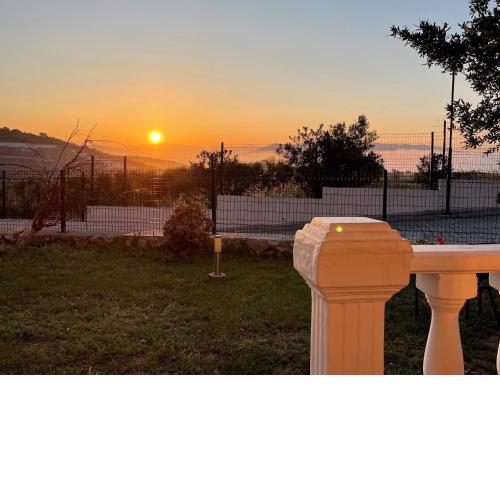 2 Bedroom flat with sunrise and pool at Adabükü for your family
