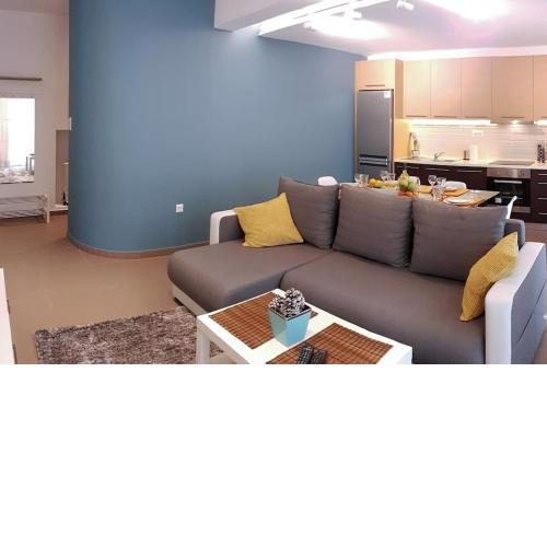 2 bedroom luxury apartment near Athens Acropolis