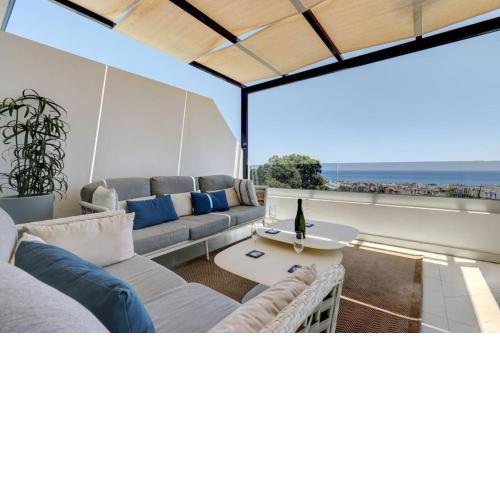 2 Bedroom Penthouse with Sea View @ Estepona Hills