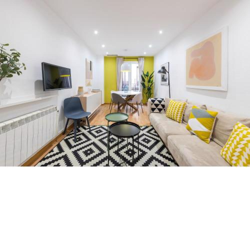 2 bedrooms 2 bathrooms furnished - Malsaña - with pool - MintyStay
