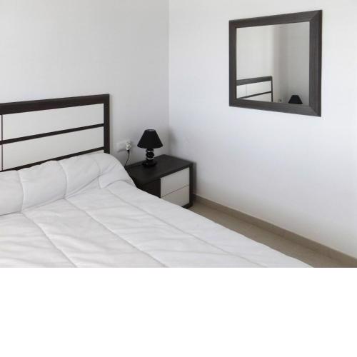 2 bedrooms appartement with sea view and enclosed garden at Cambrils