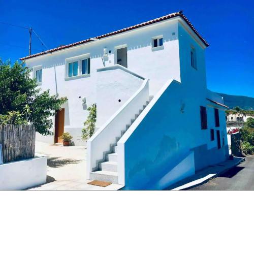 2 bedrooms appartement with sea view and furnished terrace at La Orotava 4 km away from the beach