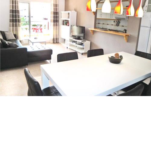 2 bedrooms appartement with shared pool garden and wifi at Alicante 2 km away from the beach