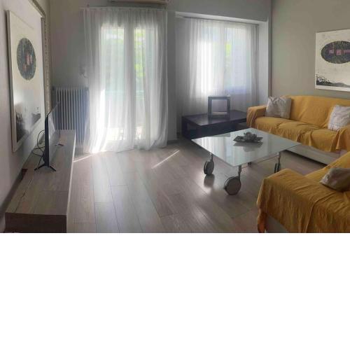 2 bedrooms center apart