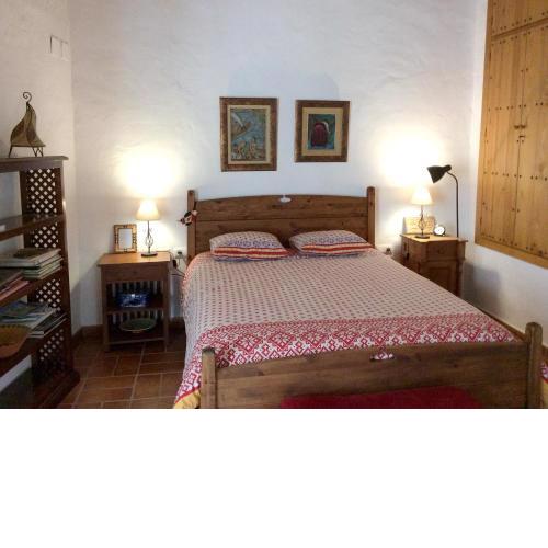 2 bedrooms house with furnished terrace at Alajar