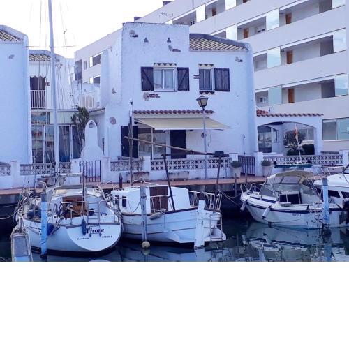 2 bedrooms house with sea view shared pool and terrace at Roses 1 km away from the beach