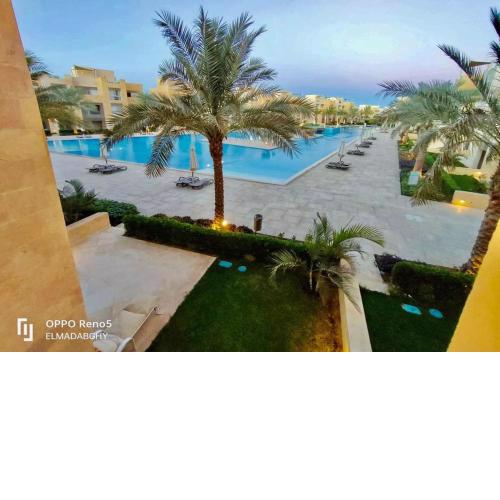 2 Bedrooms in Mangroovy Residence - Pool View & Access