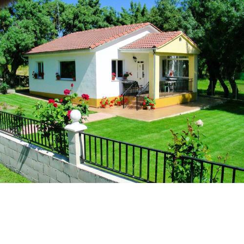 2 bedrooms villa with private pool garden and wifi at La Calzada de Bejar