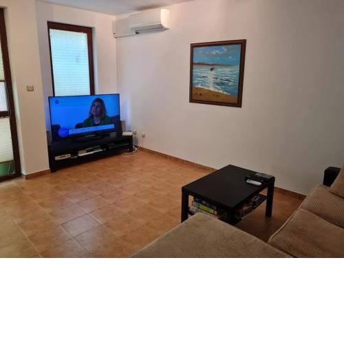 2 B/R apt. Nikolaevich